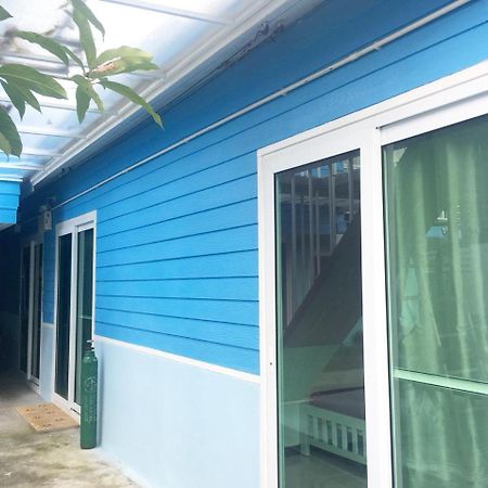 Albergue Ruean Mai Hom Bangkok Exterior foto