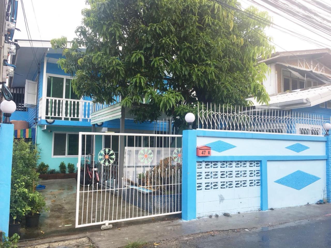 Albergue Ruean Mai Hom Bangkok Exterior foto